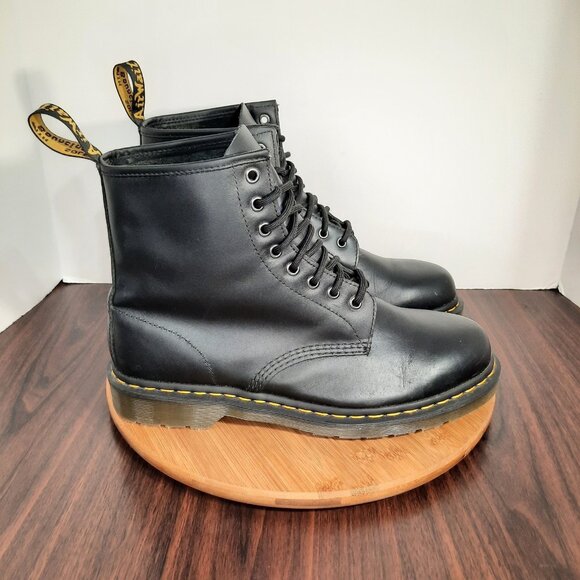 Dr Doc Martens 1460 Mens Size 11 Boots Black Nappa Leather Combat Grunge Punk - Picture 1 of 10